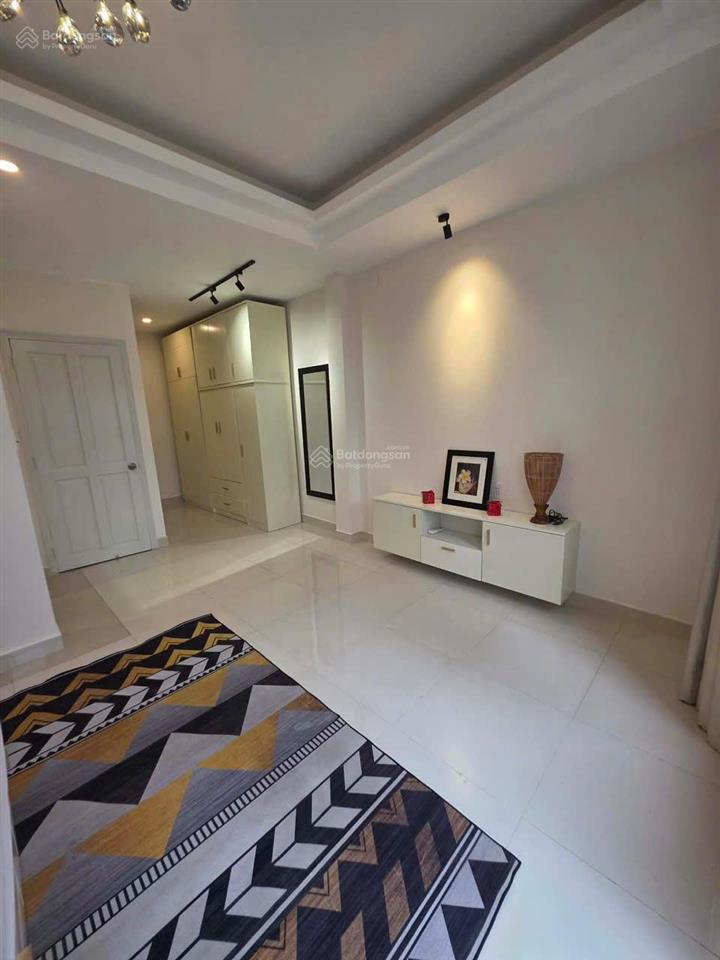 Hạ sốc 1,3 tỷ  nhà đẹp cao thắng, p.12, q.10  ngay hà đô centrosa 40m hxh  giá 10,6 t
