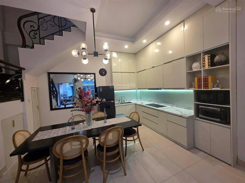 Hạ sốc 1,3 tỷ  nhà đẹp cao thắng, p.12, q.10  ngay hà đô centrosa 40m hxh  giá 10,6 t