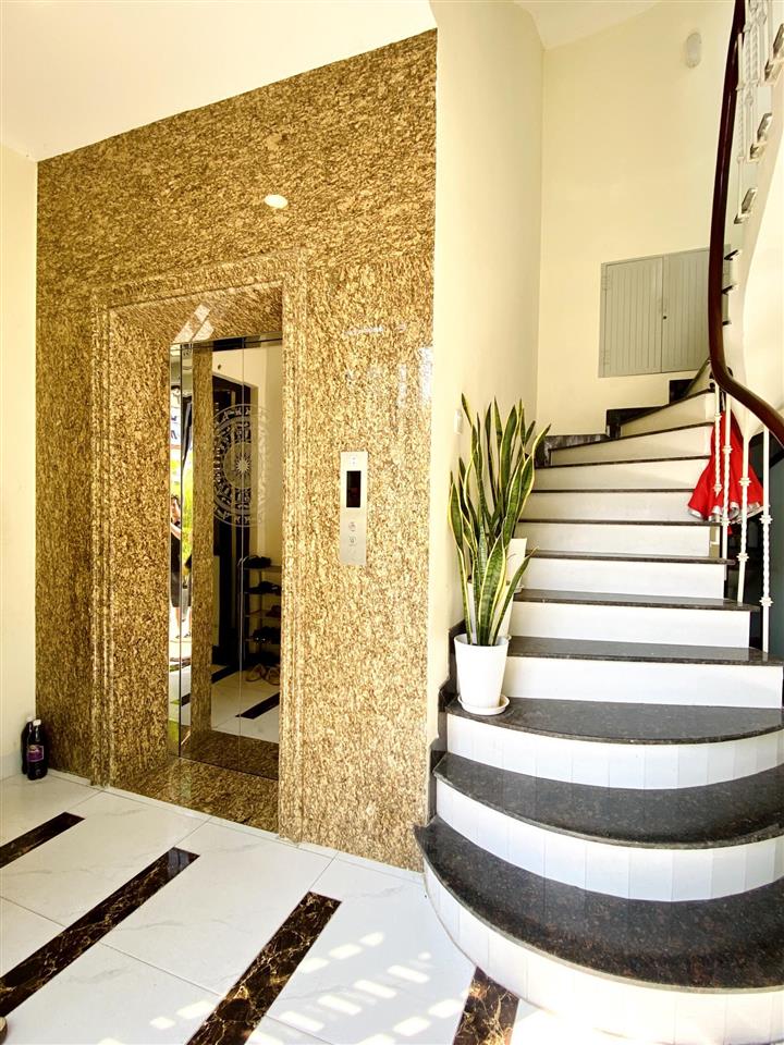 Cho thuê nhà mặt phố trần cung, nghĩa đô  2 mặt tiền 80m2 (chính chủ)