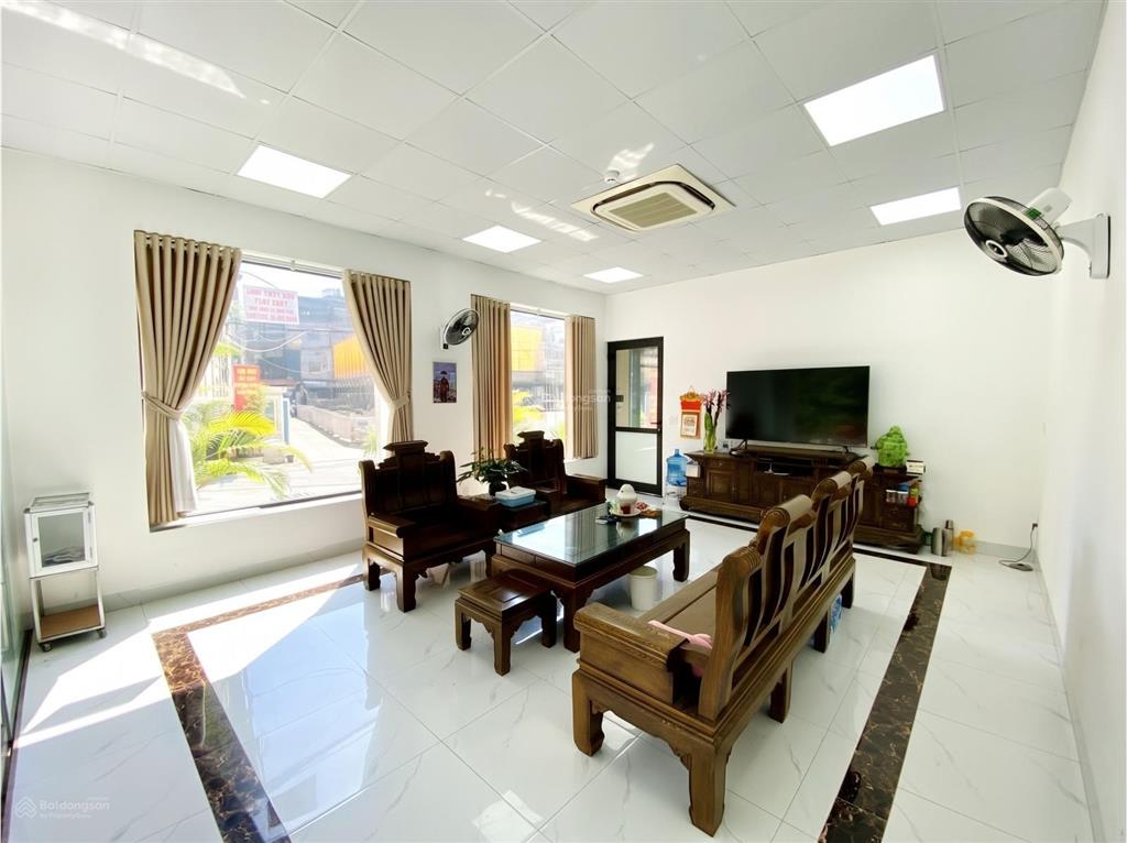 Cho thuê nhà mặt phố trần cung, nghĩa đô  2 mặt tiền 80m2 (chính chủ)