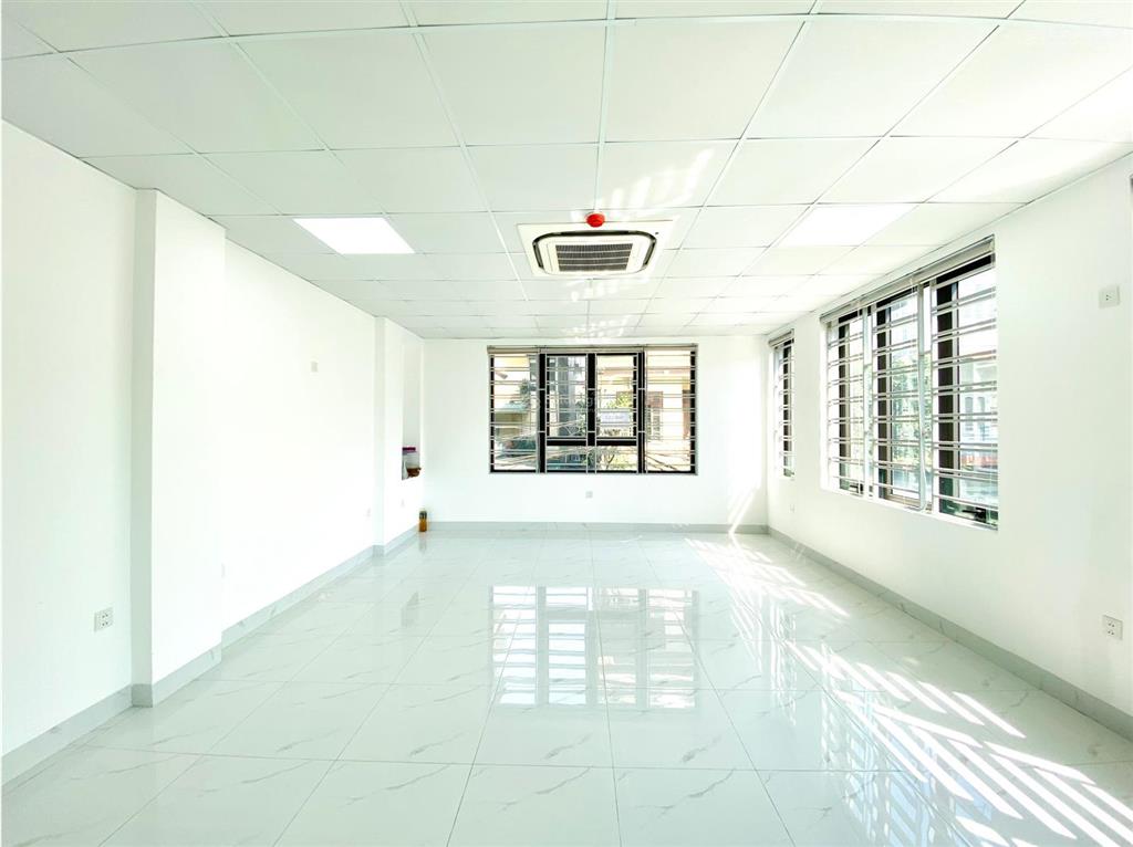 Cho thuê nhà mặt phố trần cung, nghĩa đô  2 mặt tiền 80m2 (chính chủ)