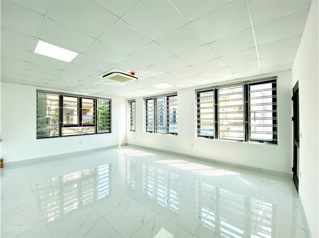 Cho thuê nhà mặt phố trần cung, nghĩa đô  2 mặt tiền 80m2 (chính chủ)