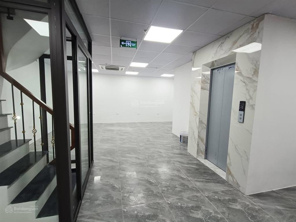 Toà ccmn xã đàn 10 tầng, có hầm, lô góc 3 thoáng, ô tô tránh, dt 160tr/tháng. 80m2. chỉ 36 tỷ