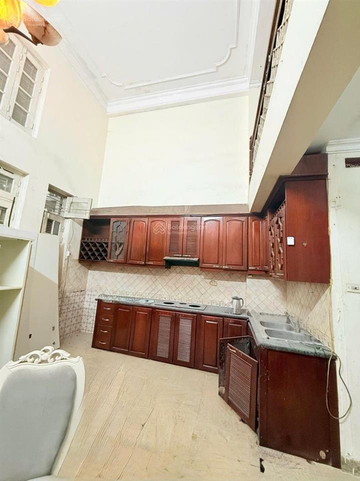 Lô góc hoàng văn thái, ô tô tránh, kinh doanh đỉnh, xây tòa vp tuyệt vời. 106m x 3t. chỉ 28 tỷ