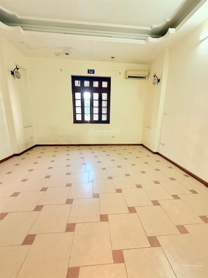 Lô góc hoàng văn thái, ô tô tránh, kinh doanh đỉnh, xây tòa vp tuyệt vời. 106m x 3t. chỉ 28 tỷ