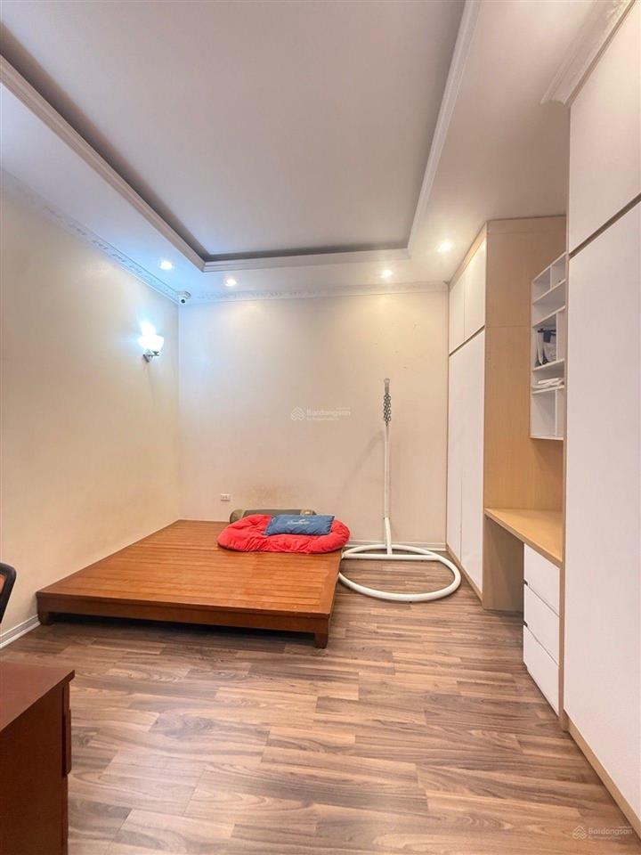 10.79 tỷ vip hoàng liệt  47m2 5tầng  15m ô tô tránh, 50m ra vành đai 3, hồ linh đàm, quá hiếm rẻ.