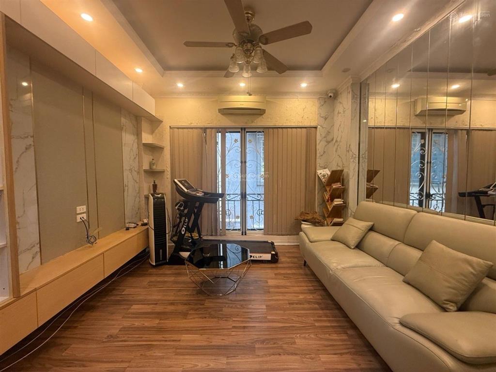 10.79 tỷ vip hoàng liệt  47m2 5tầng  15m ô tô tránh, 50m ra vành đai 3, hồ linh đàm, quá hiếm rẻ.