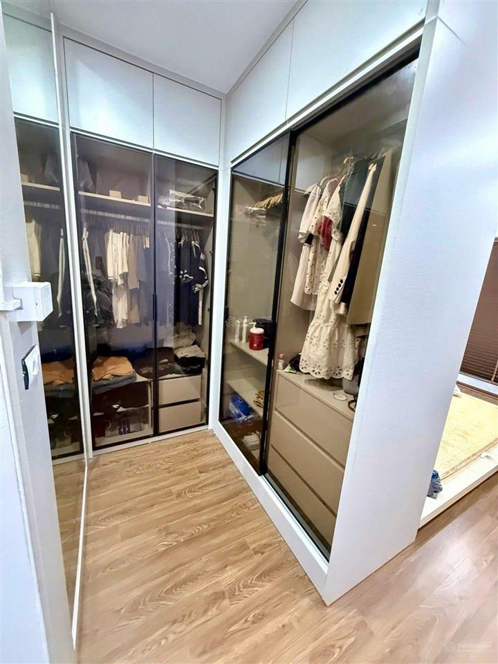 Đại từ  cạnh hồ linh đàm 35m2 6tầng thang máy, chủ ngộp bank giảm tiếp 500 triệu (giá mới 8.5 tỷ).