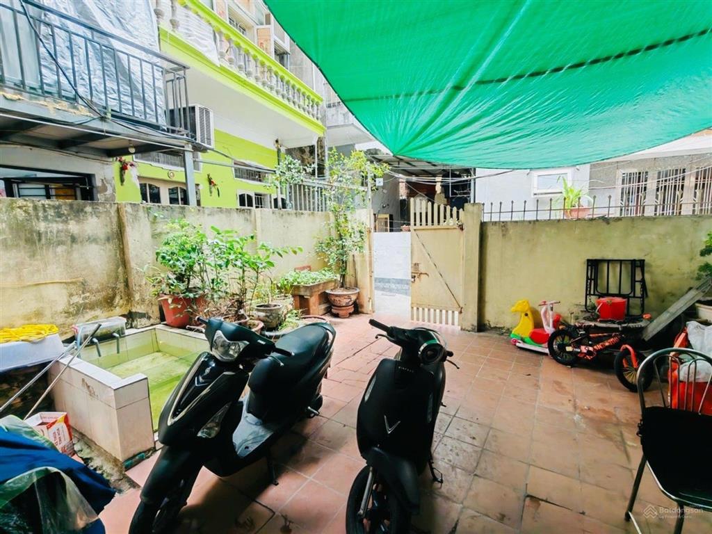 Giá đầu tư 12.9tỷ 91m2 phố đại từ  hồ linh đàm, tặng nhà 2tầng, ngõ nông gần phố  30m ra ôtô đỗ