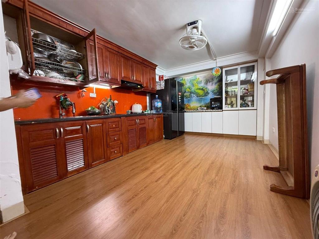 9,45 tỷ kim giang  thanh liệt, nhà đẹp 42m2 5 tầng full nội thất, thoáng trước sau, 30m bãi ô tô.