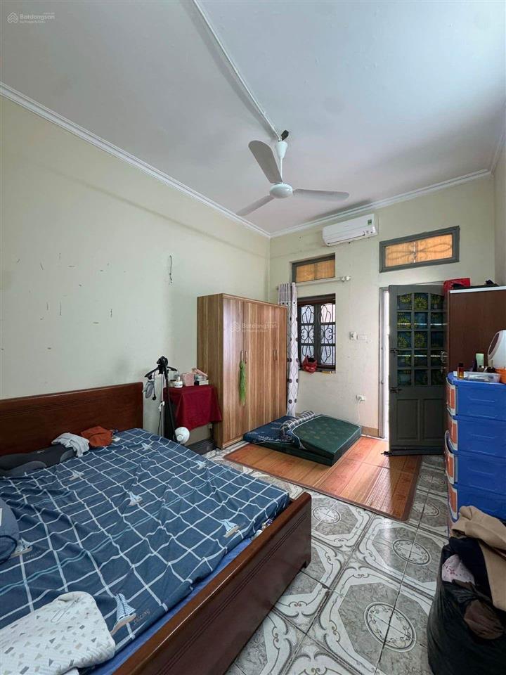 12tỷ kim giang  đại kim, 68m2 dân xây 3 tầng kiên cố, 30m ôtô, gần sân chơi gần hồ cực thoáng mát