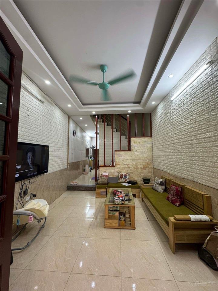12tỷ kim giang  đại kim, 68m2 dân xây 3 tầng kiên cố, 30m ôtô, gần sân chơi gần hồ cực thoáng mát