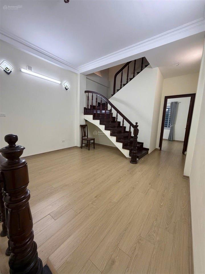 13.85 tỷ phố đặng xuân bảng  đại từ, 6tầng dân xây 40m2 mt4.1m, mặt ngõ thông, gara ô tô vào nhà.