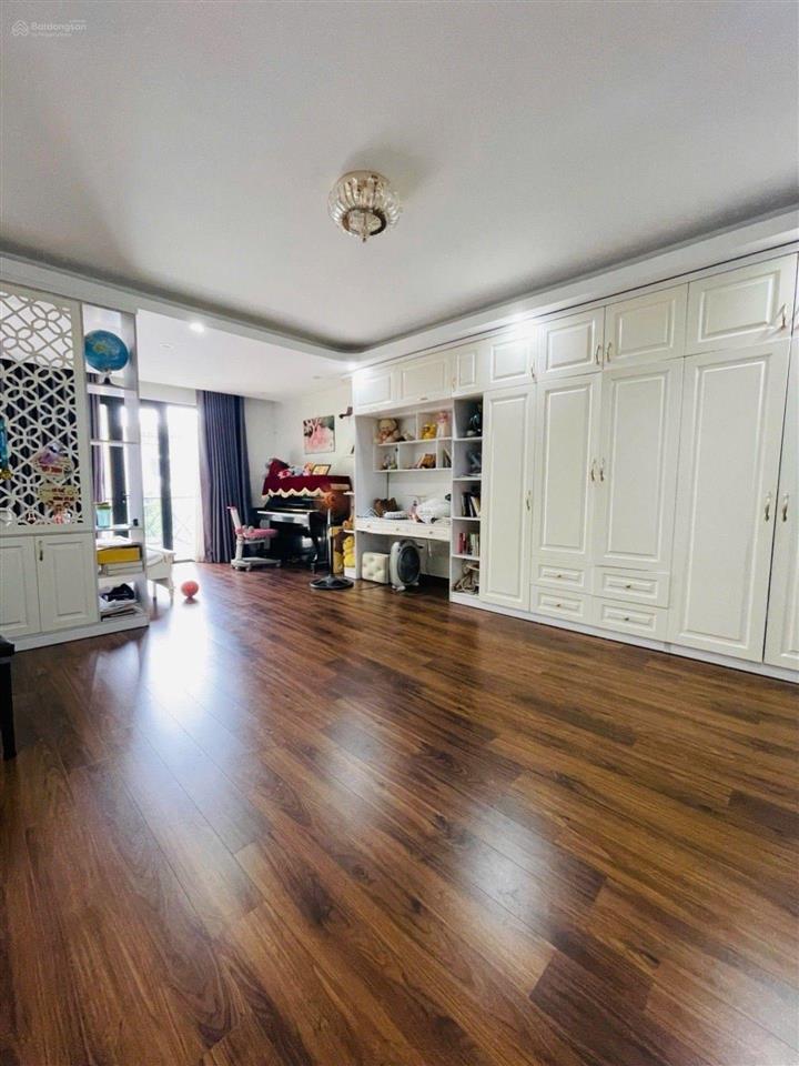 Giảm 1tỷ chỉ còn 22.4tỷ, phân lô ôtô kđt tây nam linh đàm, 60m2 mt5m 6tầng thang máy, kinh doanh.