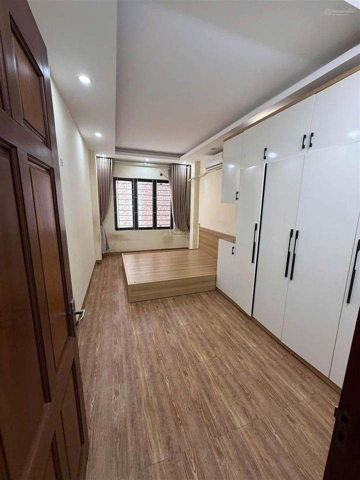 Cho thuê nhà nguyên căn ngõ 75 phố mạc thị bưởi, hai bà trưng, 14tr/tháng