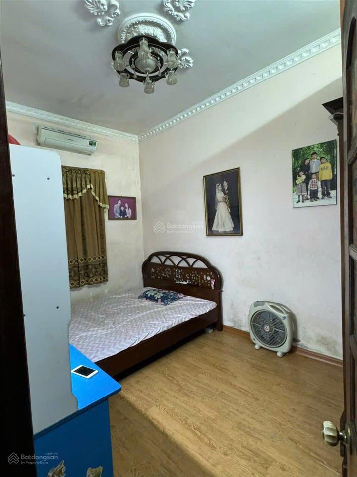 Cho thuê căn hộ tt tầng 1 mặt ngõ 29 lạc trung hai bà trưng hn.
diện tích  70m2. giá 10.5 triệu.
