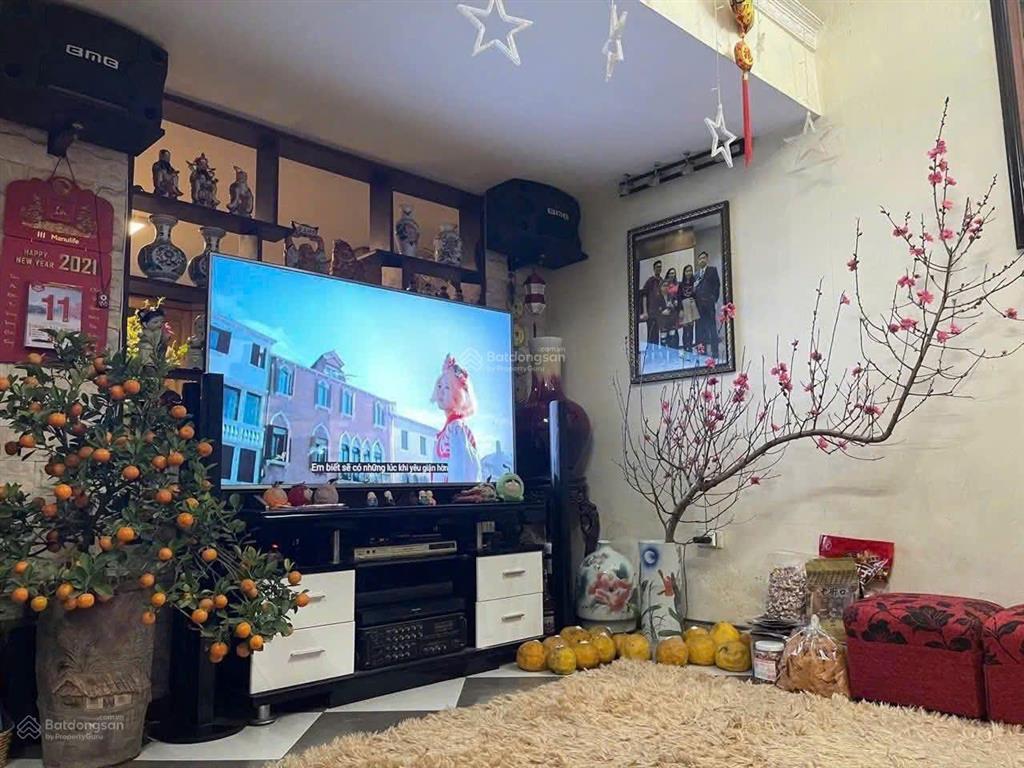 Cho thuê căn hộ tt tầng 1 mặt ngõ 29 lạc trung hai bà trưng hn.
diện tích  70m2. giá 10.5 triệu.