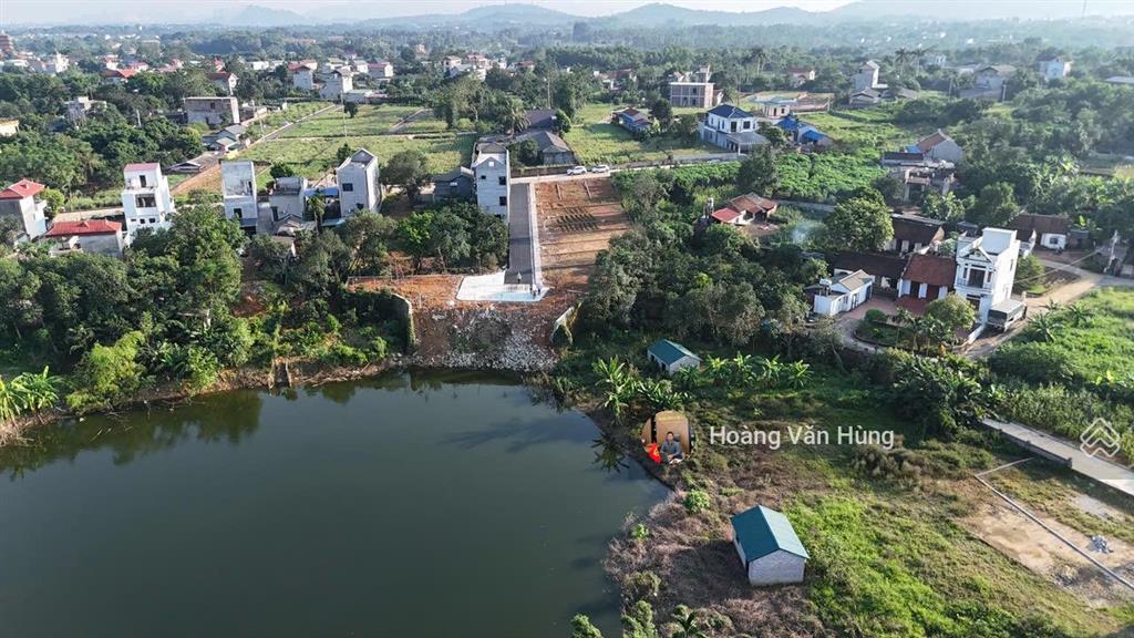 Lãi ngân hàng cần bán gấp đất thôn 3, phú cát, quốc oai, 28 triệu/m2. 105m2, giá cực êm