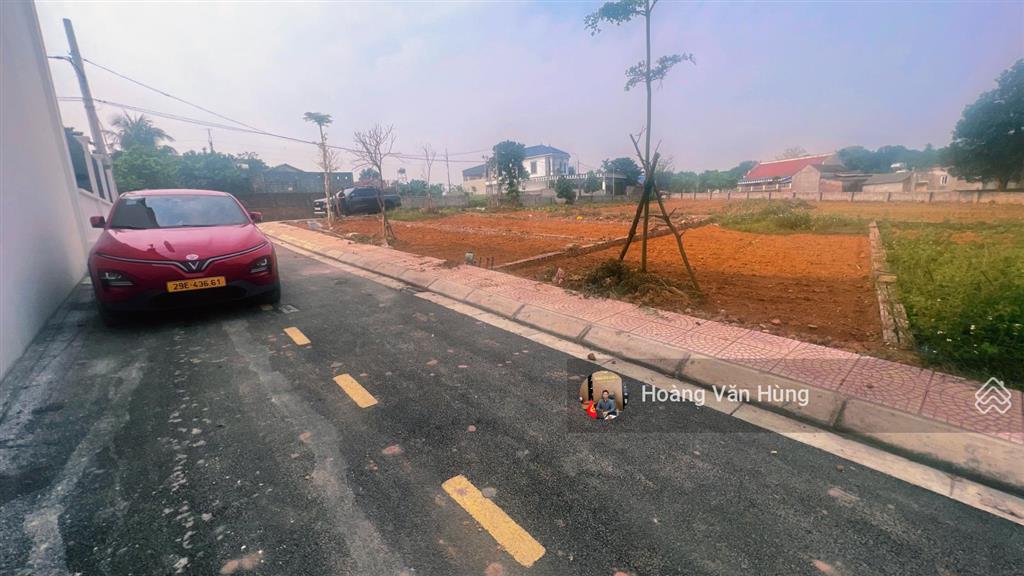 Lãi ngân hàng cần bán gấp đất thôn 3, phú cát, quốc oai, 28 triệu/m2. 105m2, giá cực êm