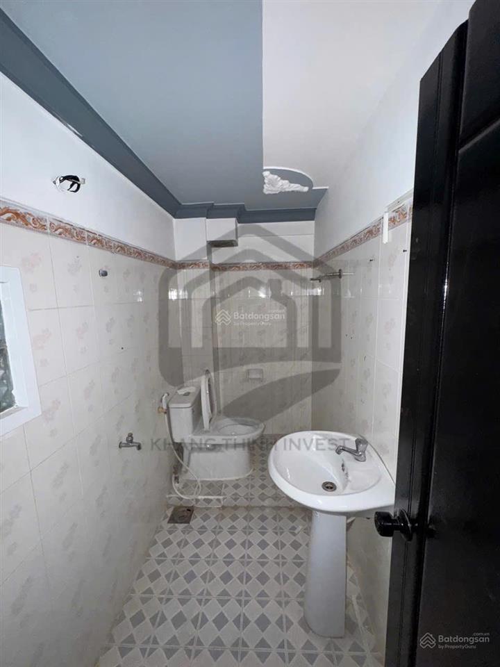 Hot, cho thuê nhà 1 trệt 1 lửng 3 lầu ngang 8m  mặt tiền đường trần văn khéo  ninh kiều  cần thơ
