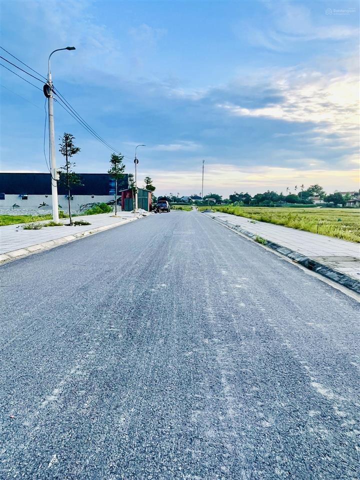 Bán đất ở xuân hồng, giá tốt 950 triệu, 156m2, mặt tiền 6m, pháp lý đầy đủ