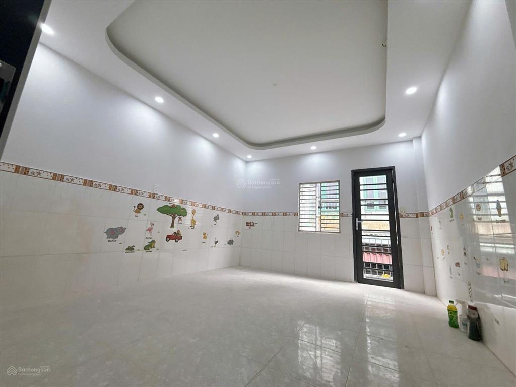 Nhà hiệp bình chánh thông ra chợ hiệp bình  phạm văn đồng  đối diện gigamall  123m2 8x18m
