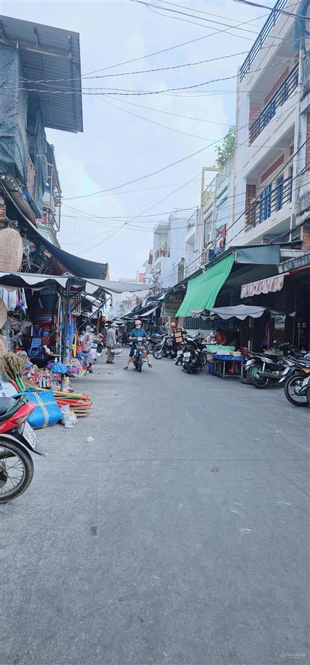 Cg lô đất 1/ lê văn việt  vincom plaza  đh giao thông vận tải  132m2 6,9x19,2 xây village chỉ 8đ