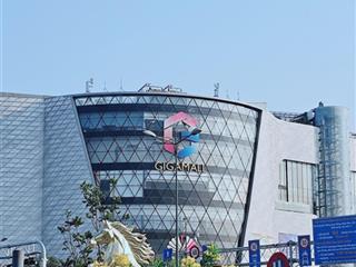 Nhà hxh sát chợ bình triệu  đối diện gigamall  ql13  phạm văn đồng  3 lầu  3pn chỉ 4đ hơn