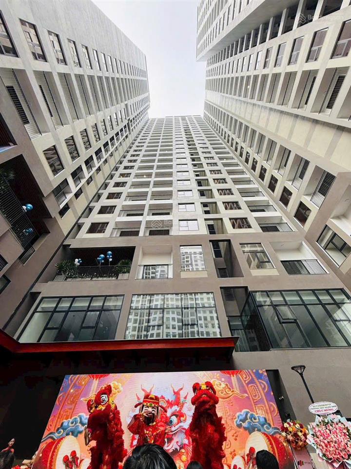 Chính chủ bán nhanh căn 2 pn fpt plaza 3, nhà mới 100%, dòng tiền 12tr/th, ban công hướng đông