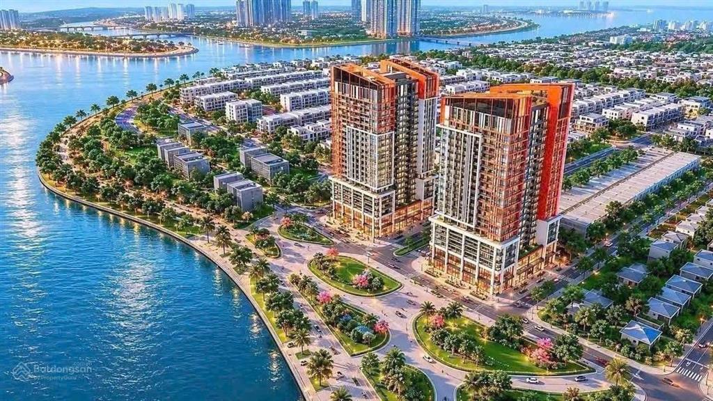 Bán căn 2 phòng ngủ slight tower, cđt sun group, view sông hàn, giá chỉ 2,8 tỷ