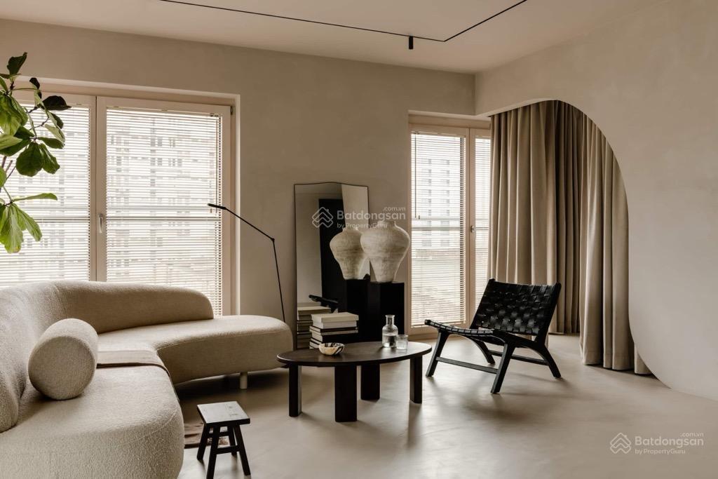 Biệt thự bán chính chủ hẻm 299 lý thường kiệt, 300m2, 2 tầng, hẻm 10m, giá 39 tỷ, hhmg 1%.