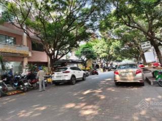 Biệt thự bán chính chủ hẻm 299 lý thường kiệt, 300m2, 2 tầng, hẻm 10m, giá 39 tỷ, hhmg 1%.