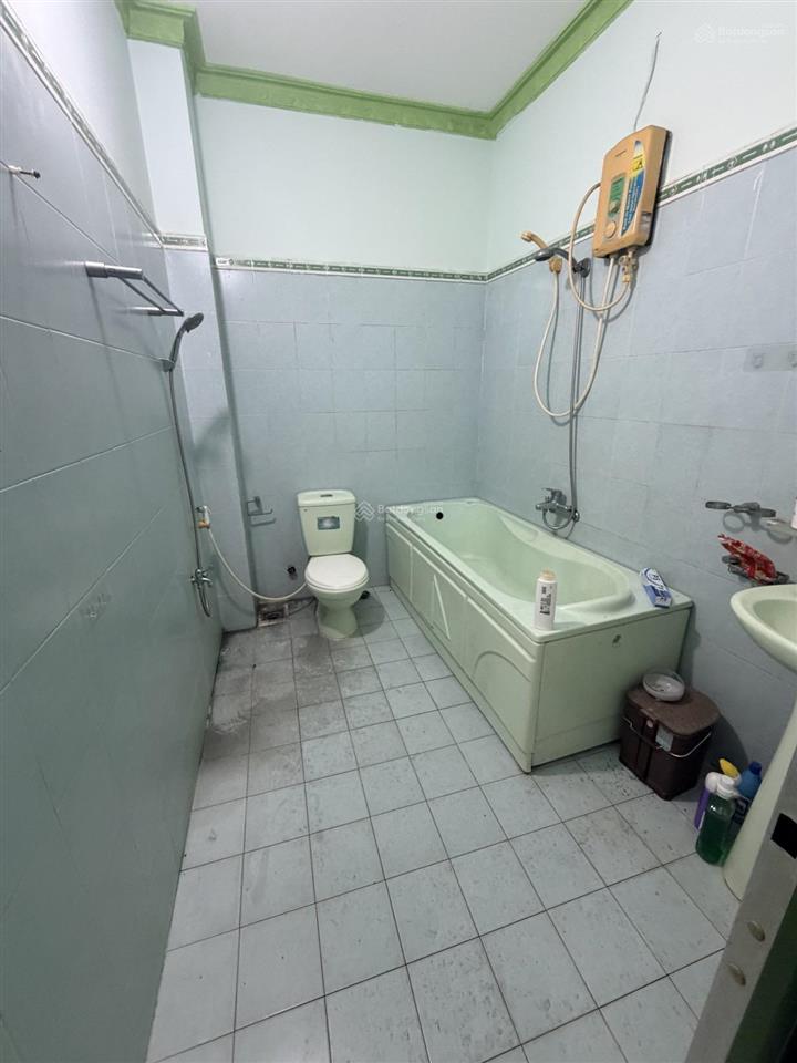 Bán nhà mới 3 tầng chợ tân hưng quận 7  dt 42 m2 ngang 4,2m x 11m  hẻm xe hơi  giá bán 6 tỷ 700