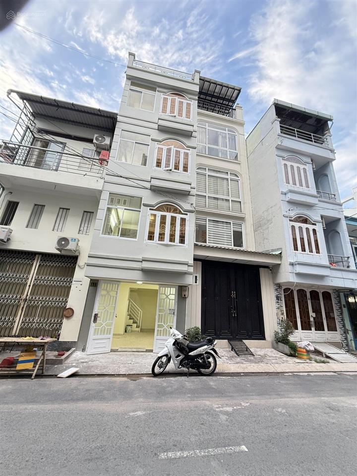 Bán nhà mặt tiền đường số lý phục man q7 ngang 3,5m 5 tầng giảm còn 4,3 tỷ