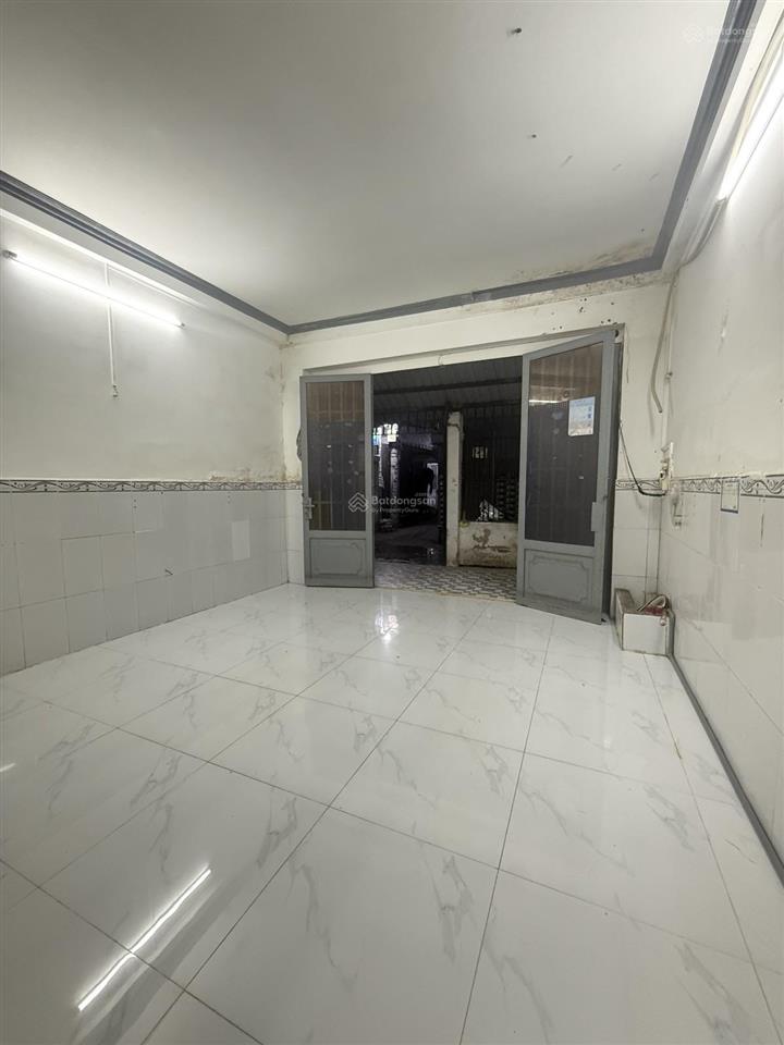 Bán nhà nguyễn thị thập gần chợ tân mỹ, p. tân phú, quận 7  40m2 (4x10)  2 tầng  giá 5,99 tỷ