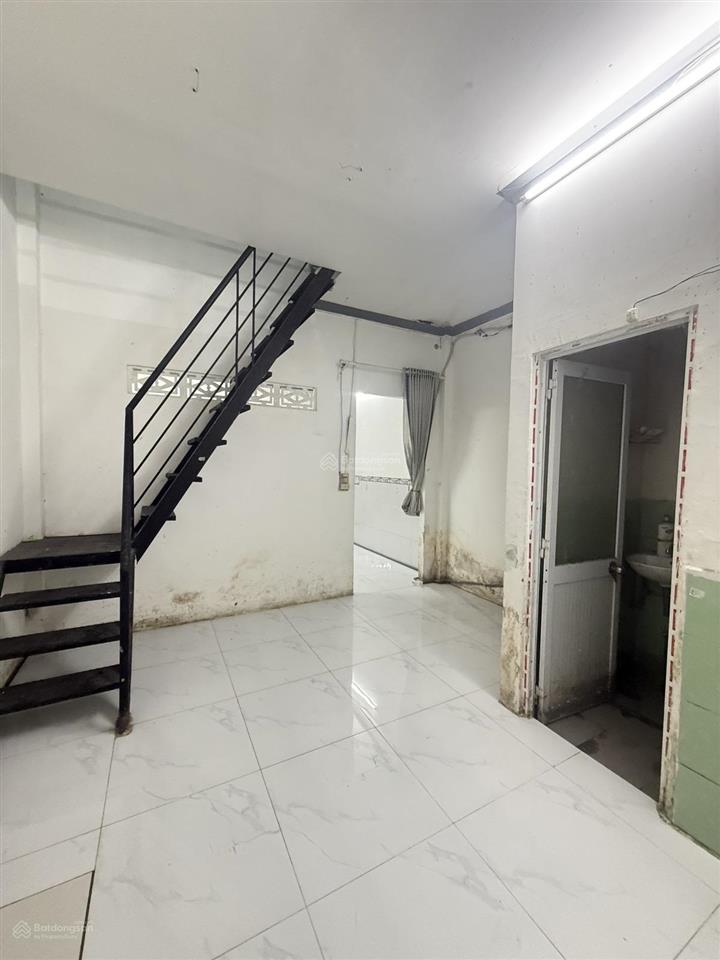 Bán nhà nguyễn thị thập gần chợ tân mỹ, p. tân phú, quận 7  40m2 (4x10)  2 tầng  giá 5,99 tỷ