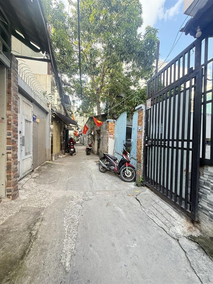Bán đất đẹp p. tân thuận tây, quận 7, dt lớn 102m2  ngang 3.9m dài 22m nở hậu 5.2m giá chỉ 6,5 tỷ