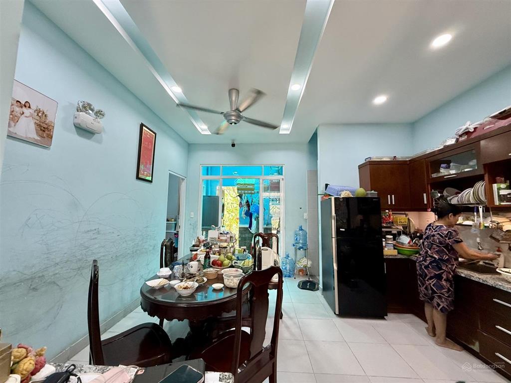 Bán nhà mặt tiền hẻm xe hơi 4.5m huỳnh tấn phát, phú thuận, q7  106m2 (8m x 13.25m)  8.6 tỷ