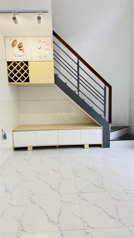 Bán nhà đẹp phú mỹ quận 7  57m2 (5.3m x 11m)  1 trệt 1 lầu  4 tỷ 800 triệu