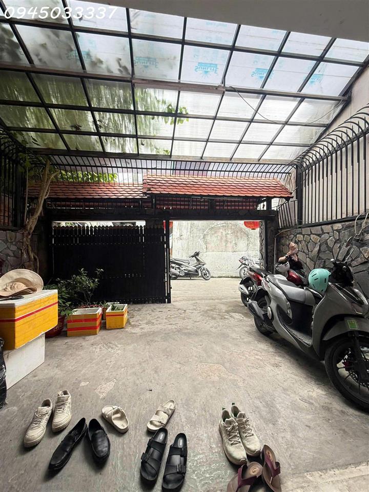 Bán nhà P. Phú Thuận, Quận 7, Dt đất 110m2 giá 6.99 tỷ (5.7m x 18m, nhà nở hậu) GPXD 4