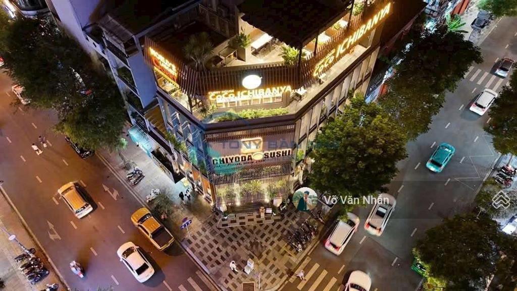 Bán căn góc p. bến thành, quận 1, dt 145m2 (8.35m x 18.25m), nhà 5 tầng + st, giảm giá về 3xx tỷ