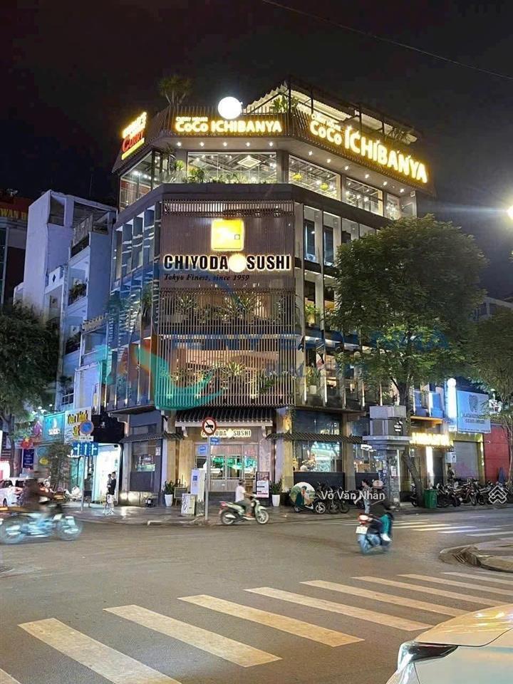 Bán căn góc p. bến thành, quận 1, dt 145m2 (8.35m x 18.25m), nhà 5 tầng + st, giảm giá về 3xx tỷ