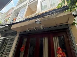 Bán nhà 3 tầng SHR P. Tân Thuận, Quận 7, Dt 40m2 (3.2x12.5m), giá 3.5 tỷ (Giảm chào 400