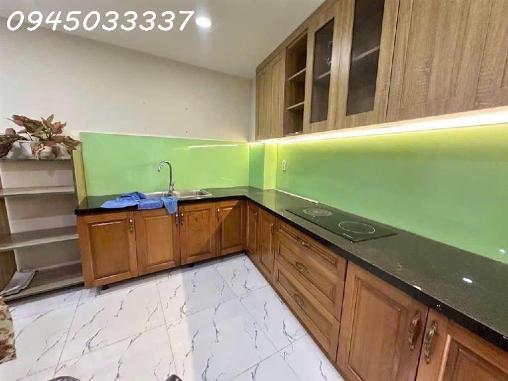 Bán nhà 3 tầng SHR P. Tân Thuận, Quận 7, Dt 40m2 (3.2x12.5m), giá 3.5 tỷ (Giảm chào 400
