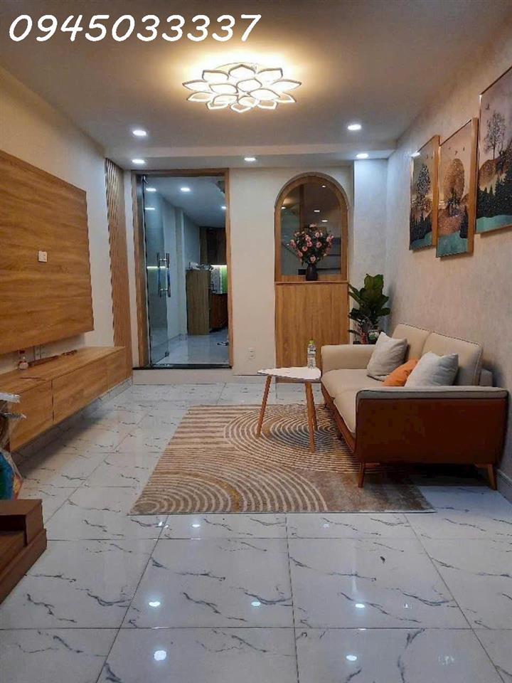 Bán nhà 3 tầng SHR P. Tân Thuận, Quận 7, Dt 40m2 (3.2x12.5m), giá 3.5 tỷ (Giảm chào 400