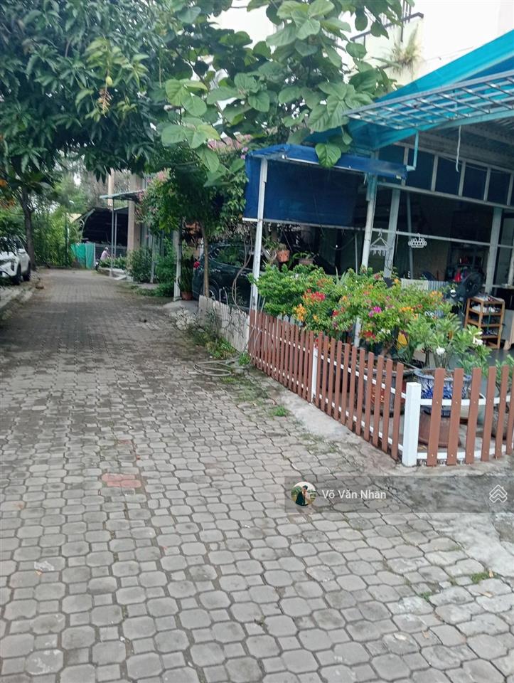 Cách phú mỹ hưng 5 phút, dtsd 150m (7.5m x 7.5m), nhà 2 tầng (tầng trệt + 1 lầu), giá 6,88 tỷ