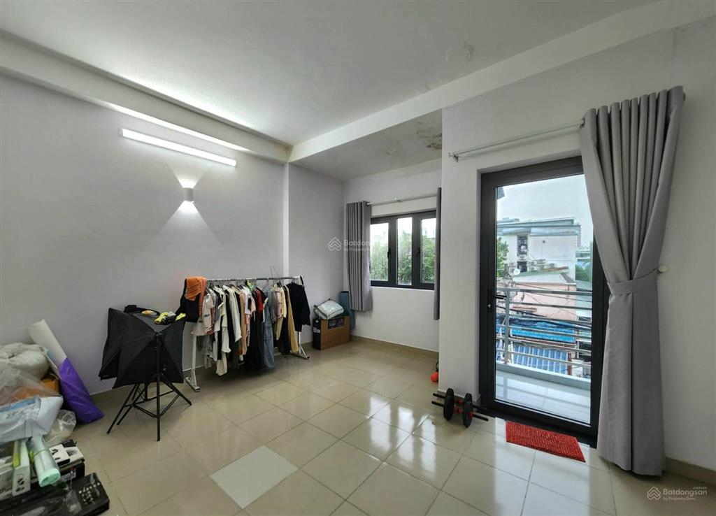 Bán nhà 4 tầng mặt tiền kinh doanh đường số khu tân quy, quận 7, dt 37m2 (4.3x8.5m), giá 9.5 tỷ