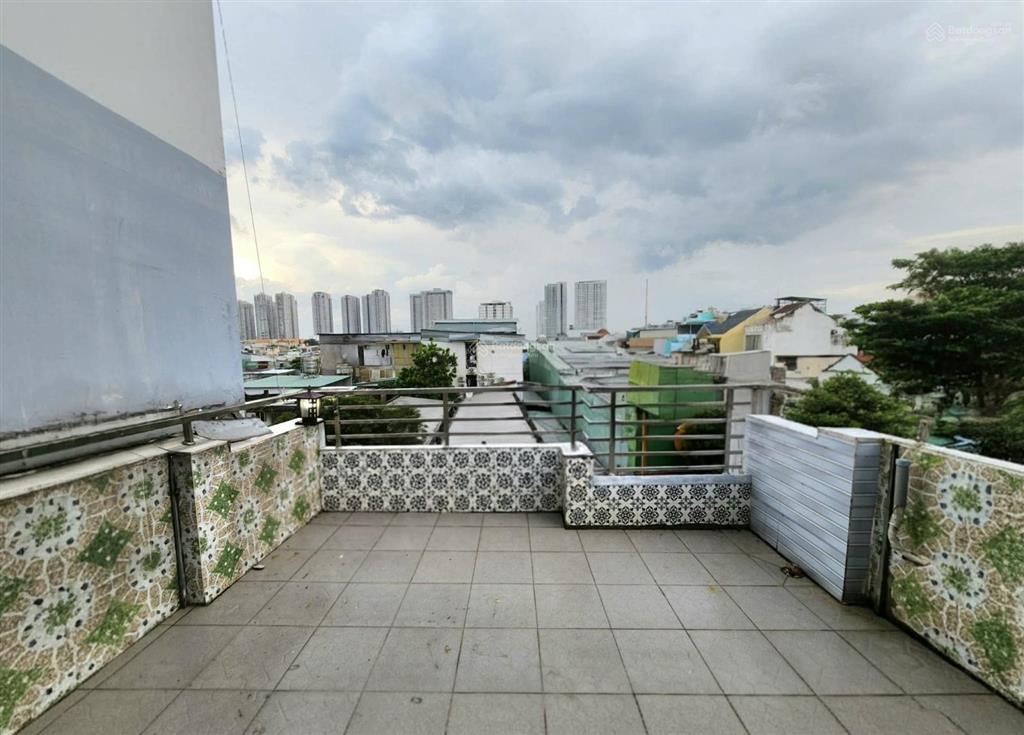 Bán nhà 4 tầng mặt tiền kinh doanh đường số khu tân quy, quận 7, dt 37m2 (4.3x8.5m), giá 9.5 tỷ