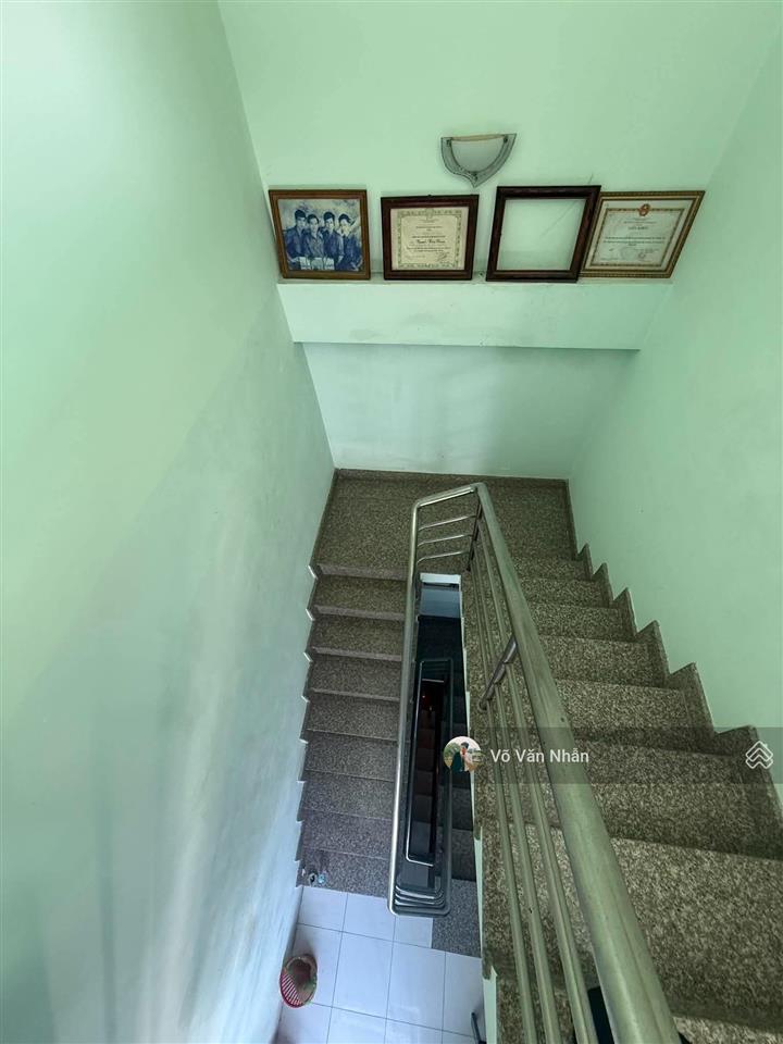 Bán nhà 3 tầng shr p. phú thuận, quận 7, dt 72m2 (6m x 13m), giá 5 tỷ 500 triệu