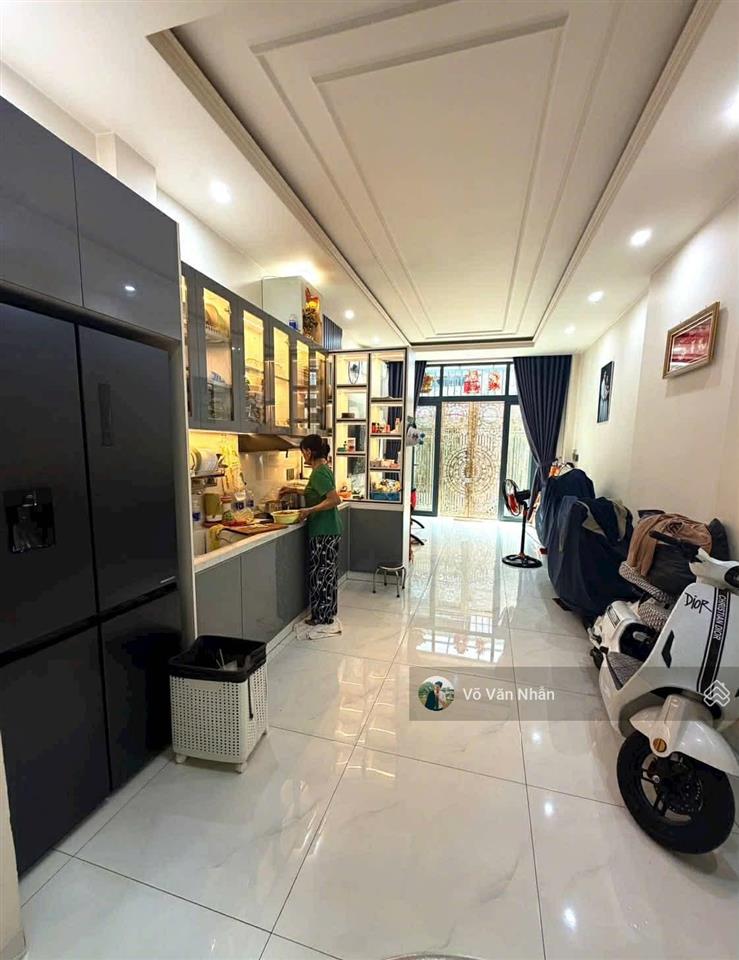 Bán nhà shr đường lâm văn bền, phường tân kiểng, q7  dt 45m2 (4,3x12m)  4 tầng  giá 6,65 tỷ